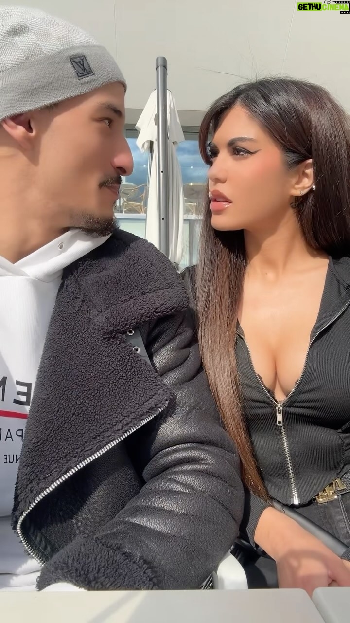 Lauren Cruz Instagram - Les hommes .. 😅🤣😒😫🤣🤣 #humour