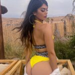 Lauren Cruz Instagram – 💛💛 mon Maillot de bain vient de chez @ilannfive_tarbes