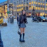 Lauren Cruz Instagram - La dernière photo mérite une légende mais j’ai pas d’inspiration quand je suis malade 😭 si qlq a une bonne légende sur la tête que je tire , je la mettrai ! 🤣🫶🏼
