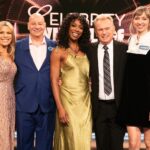 Lauren Lapkus Instagram - I LOVE GAME SHOWS!! Watch Celebrity Wheel of Fortune tonight on ABC at 8/7c or tomorrow on Hulu! I am playing for @crohnscolitisfoundation! So much fun with @eggyboom @therealjeffreyross! @celebritywheeloffortune