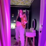 Lauren Lapkus Instagram - 👋🏻🩷
