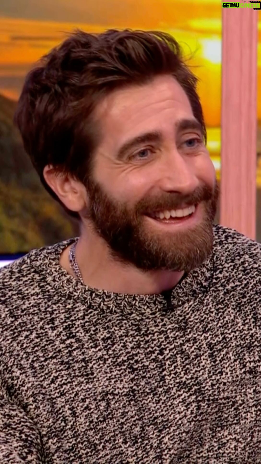 Lauren Laverne - 2.8K Likes - What a pairing! 🤩
Jake Gyllenhaal on the recent announcement he will star in ‘Othello’ on Broadway, opposite Denzel Washington! 🎭
#TheOneShow #iPlayer