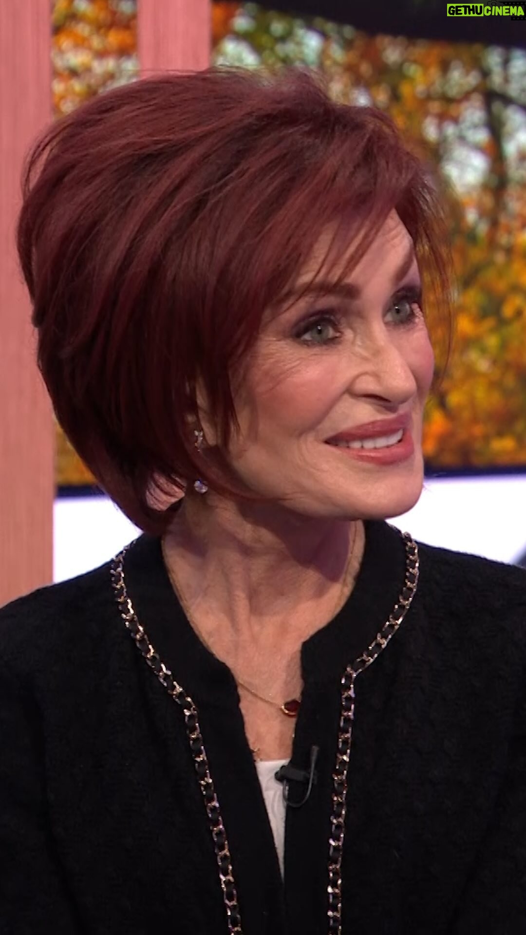 Lauren Laverne - 6.1K Likes - “He, like, sword swallows chocolate eclairs!” @ozzyosbourne is us with Christmas leftovers right now 😂
@sharonosbourne reveals what Ozzy said he missed most about the UK ahead of their documentary on their return to Britain 🇬🇧
#iPlayer #TheOneShow