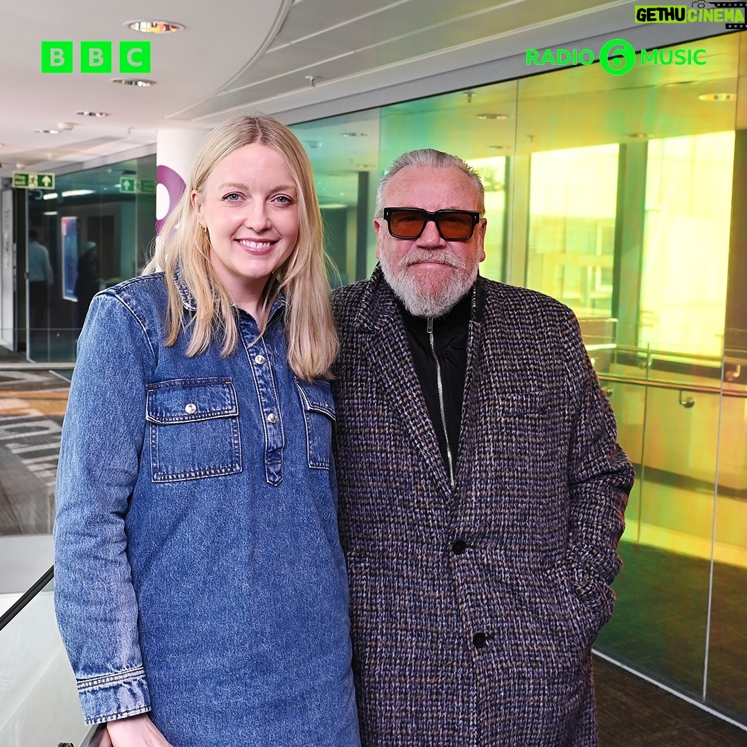 Lauren Laverne - 1.4K Likes - Ray Winstone joined Lauren to talk about playing the tough guy 💪 in the new spin-off TV series The Gentlemen 📺
Listen to their chat all about theatre, film and music now @bbcsounds by tapping the link in our bio.