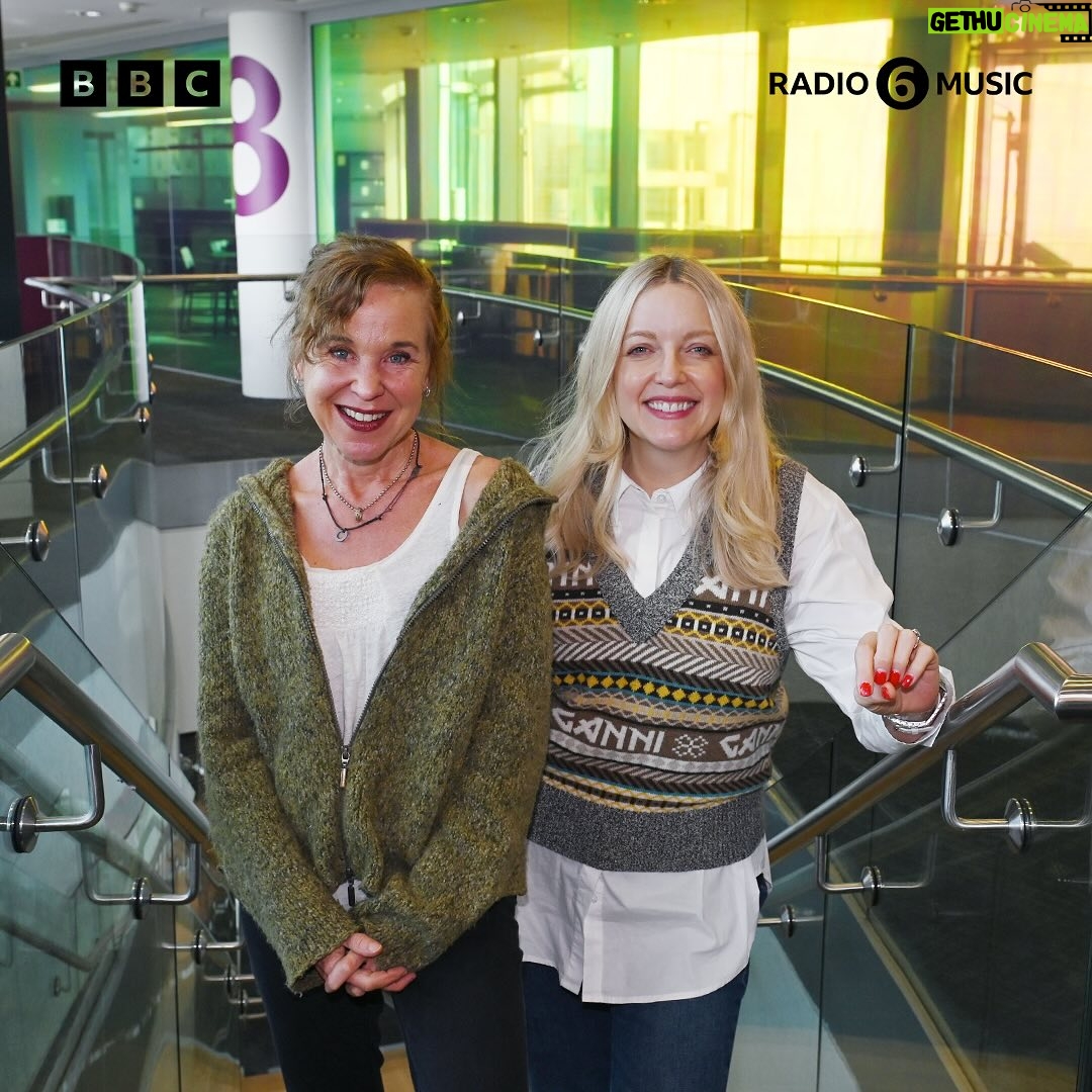 Lauren Laverne - 1.3K Likes - Kristin Hersh of Throwing Muses chatted to Lauren this morning about her new book The Future of Songwriting 📖
Listen @bbcsounds | Link in bio 🔗