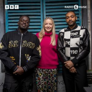 Lauren Laverne Instagram - Good morning, Wednesday! 💚

Daniel Kaluuya and Kane Robinson joined Lauren to discuss their latest film The Kitchen, Kaluuya’s directorial debut.

Listen to the full interview on @bbcsounds