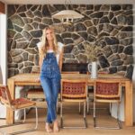 Lauren Liess Instagram – It’s been WHIRLWIND week with putting our house on the market (Good news!! we’re officially under contract!! 🙏) and I’m OFF to @highpointmarket to launch some new furniture for my Woodbridge & Taylor King collections   party with Troy Lighting!! 🤍

We’re also celebrating the publication of my newest book- BEACH LIFE – with some events!! The book officially comes out May 21st but Market event goers can get signed copies of the pre-released book now!!! Come hang with me at:

a book party tonight at  @troylighting @hvlgroupintl (Sat evening) from 5-7 pm  Market Square M90

a book chat/ deep dive convo at @woodbridgefurniture on Sunday at 4 pm (followed by the -always-super-fun @taylorkingfurniture party with live band) Steel Building 3rd Floor 

Can’t wait to meet you!! 🫶
photo by @markweinbergnyc #hpmkt