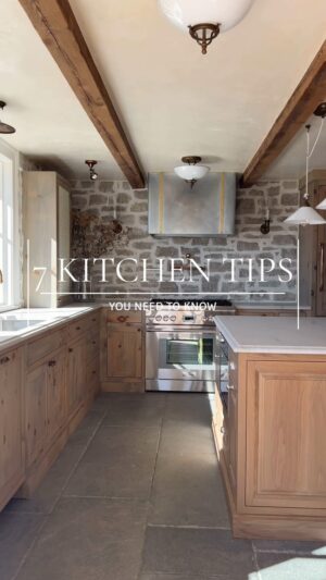 Lauren Liess Instagram - { 7 kitchen tips you need to know from us to you 🤍}

 A peek into yesterday’s install in the addition to a historical house in The Plains, VA. We designed this baby almost two years ago and it’s finally come to life!! 

Architecture by @sutphin_architecture 
Renovation by @casecohomes 
Interior Design by @laurenliessandco 
Pine   Oak Cabinetry is from my collection with @uniquekitchensandbaths