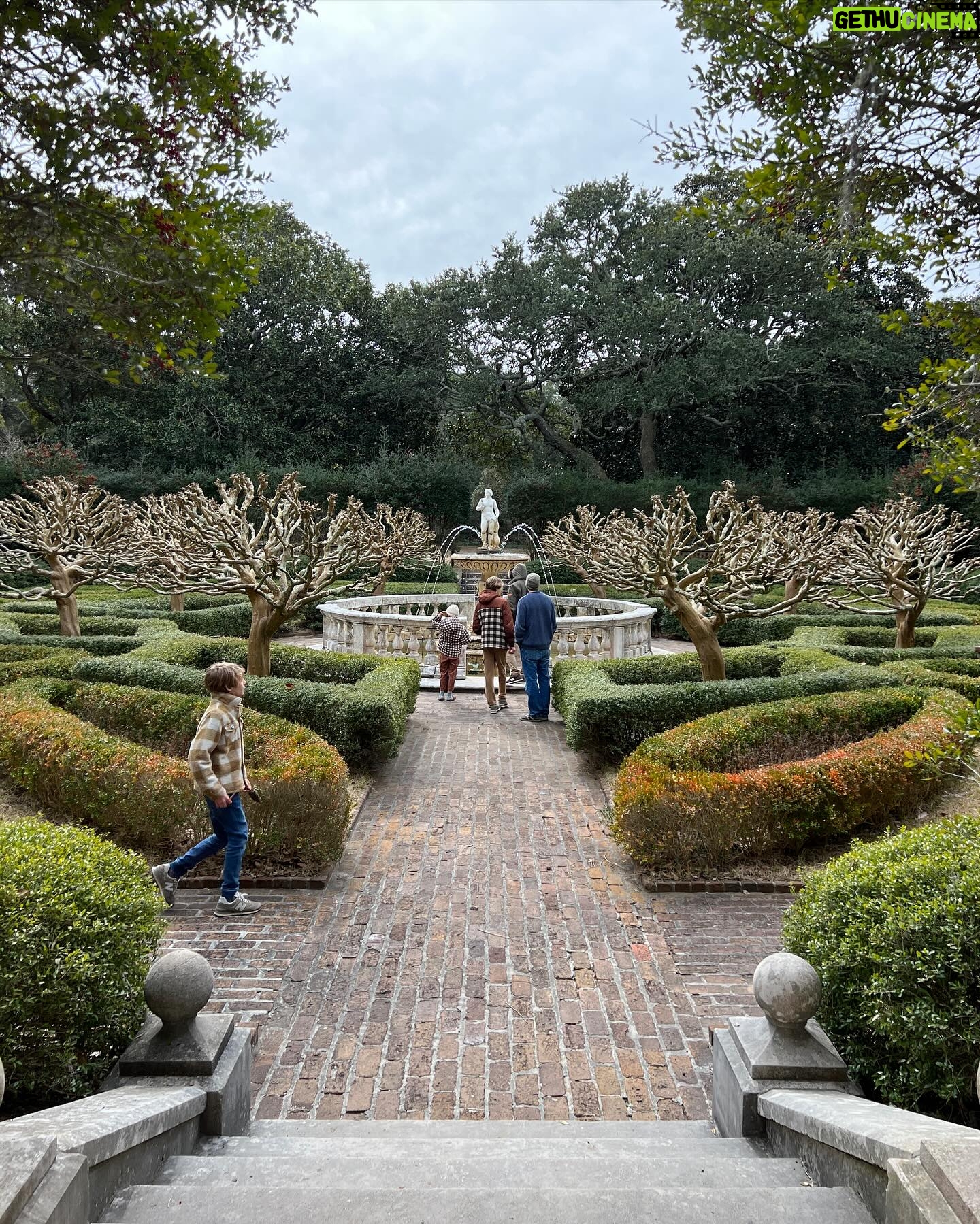 Lauren Liess Instagram - Garden dreaming at the @elizabethangardens 🌿 one of my favorite places to visit- especially in the winter when I’m really missing the green. Live oaks, budding daffodils a forest full of blooming star magnolias & camellias greeted us this time. I love being down in the Outer Banks and this trip was no exception 🌊 it’s always good for the soul. My next book - BEACH LIFE- comes out the weekend before Memorial Day to kick off the summer and it’s all about beach life- interiors, people places food, and how our minds bodies are affected by being near the ocean and how we can use that special time to find our truest selves 🤍 it’s filled with personal stories (lol goes way back to when D and I first met, chronicles how we found and fixed up @thelostcottage and finishes off with our most recently finished project- Dune House- and how some healing has been needed after that one.) BEACH LIFE: HOME, HEART & THE SEA is available now on preorder and I really think you’ll love this one 🤍 ok and one PSA because it’s that time of year again and because it’s in these pictures- NO. MORE. “crepe murder!” Lol PLEASE just don’t do it to your crepe myrtles!!! 🤣🤗
