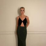 Lauren Lyle Instagram - threw myself off a flight to celebrate the bright lights of @vanityfair @theacademy Oscars night for young hollywood babayyy. thank you for having me I’m v glad to announce I’m still young and also in hollywood! should all be easy from here I guess! thank you @christopherkane @kanechristopher82 @jessica_mccormack @jimmychoo @hollyevawhite for this divine look and @miriamnmakeup @kattthompson for the perfect hair and make up and sick sick vibes. I felt top notch. @publiceyecomms 🫶🏼