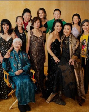 Lauren Tom Instagram - Still flying high from such a beautiful event celebrating the 30th anniversary of the Joy Luck Club, and the accomplishments of the #Aapi community. Grateful to @goldhouseco @bingchen to be honored and included. The photographers at the event were amazing and I wanted to share some more of their work. @sthanlee @thisisge @danielseunglee #goldgala ❤️