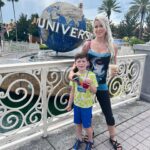 Lauren Williams Instagram - Fam day at Universal Studios 🤗 #florida #orlando #universalstudios #fun #minions #thesimpsons #voodoo #myboys @lokeys910
