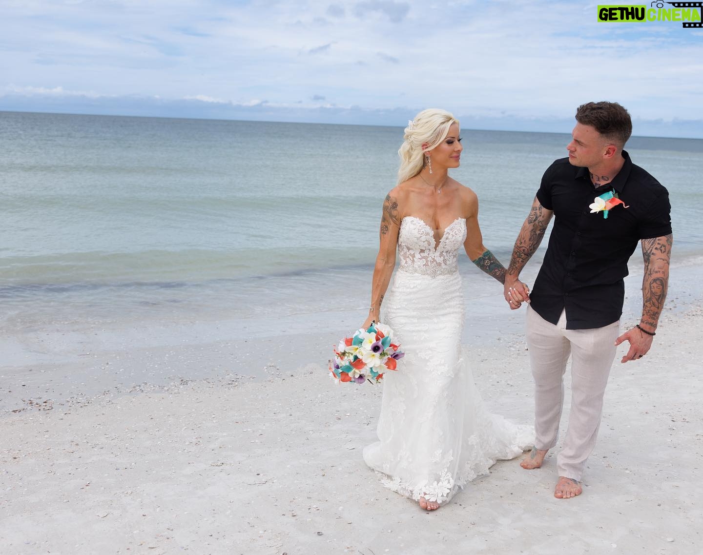 Lauren Williams - 5.1K Likes - I Give My Hand To You With All My Heart.
I Can’t Wait To Live My Life With You.
I Can’t Wait To Start. ❤️
I Married The Love Of My Life On October 1st, 2023 And It Was The Most Perfect Day Ever. To Say We Are Blessed Is An Understatement.
You Are My Soulmate, My Rock, My Love. We Are Meant To Be. 🥰
📸 @ohsnapalliemac