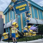 Lauren Williams Instagram - Fam day at Universal Studios 🤗 #florida #orlando #universalstudios #fun #minions #thesimpsons #voodoo #myboys @lokeys910