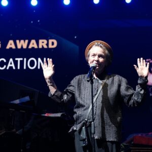 Laurie Anderson Instagram - Receiving the Stephen Hawking Medal is an honor I hope one day to be worthy of. Many thanks to Starmus for creating this medal that celebrates both art and science- that is- that celebrates awareness itself. I'm overwhelmed by gratitude to all my teachers who taught me about art, music, the natural world, and love.