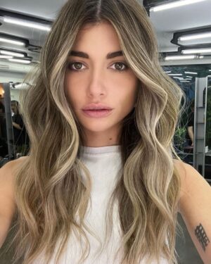 Laurie Marquet Instagram - That is not exactly what I have asked for, but I gonna get used to it for sure 🙏🏽💋