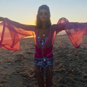 Laurie Marquet Instagram - That was an epic one !
Thank you so much to all my friends, the family I chose, to make me feel that good and happy for my birthday ! specially to my spiritual mother @ninizizanie for your hospitality, your love, your advices and your good vibes like always ! I love you more than anything guys 

I could never asked for better friends 

Much as gracias 🙏🏽

And can’t wait for the next one 🤟🏽👅