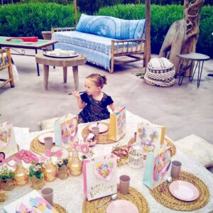 Laurie Marquet Instagram - Happy 2 my angel !

Mon soleil de ma vie, tu grandis vite  mais tu auras toujours 2 ans pour moi, tu seras toujours mon bébé ! 

Tu es la plus  mignonne, gentille, sage, et bienveillante des petites princesses, Je suis si fière de toi, si fière d’être ta maman 

Je t’aime ma fille ❤️

Merci à tous pour vos jolis messages 🙏🏽💖
