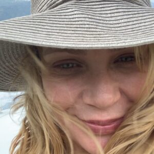 Laurie Holden Instagram - Water baby:) #lakecomo