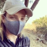 Laurie Holden Instagram - My happy place #nature #hiking #canyon