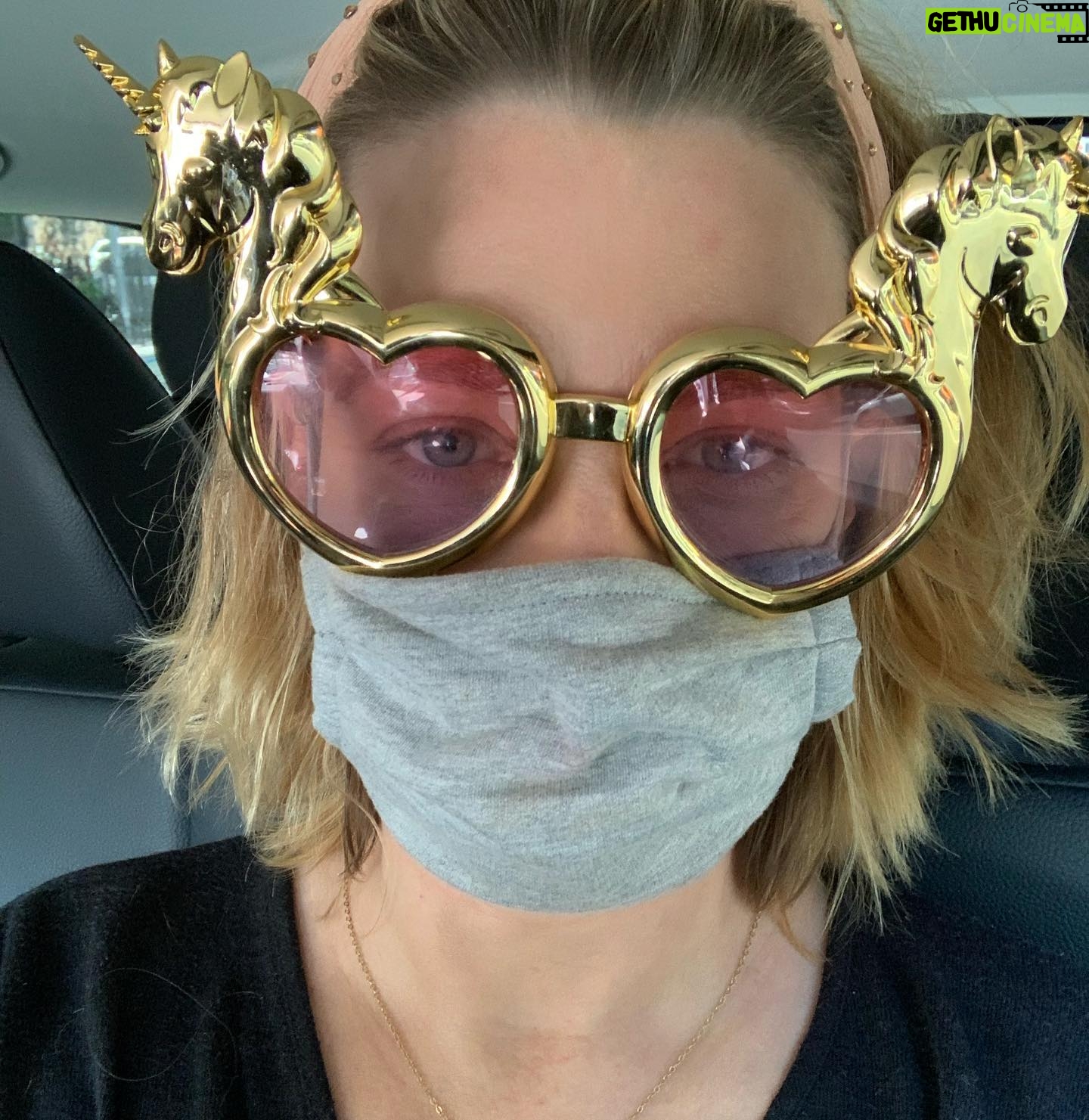 Laurie Holden - 8.6K Likes - Yo. #newyork #selfie