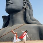 Lavina Tandon Instagram - When the curly hair Siblings dance as an offering to Mahadev 🙏🏻❤️ @sadhguru @isha.foundation @adiyogi.official @consciousplanet #adiyogi #sadhguru #ishafoundation #mahashivratri2024 #mahadev #reels #featured #explorepage #trendingreels #viral #ishayogacenter #incredibleindia #india #indianwear #traditional #savesoil