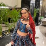 Lavina Tandon Instagram - JaipurFashionWeek Wearing @silai.bunai . . . . . #latepost #fashionshow #rampingit #newyear #newwork