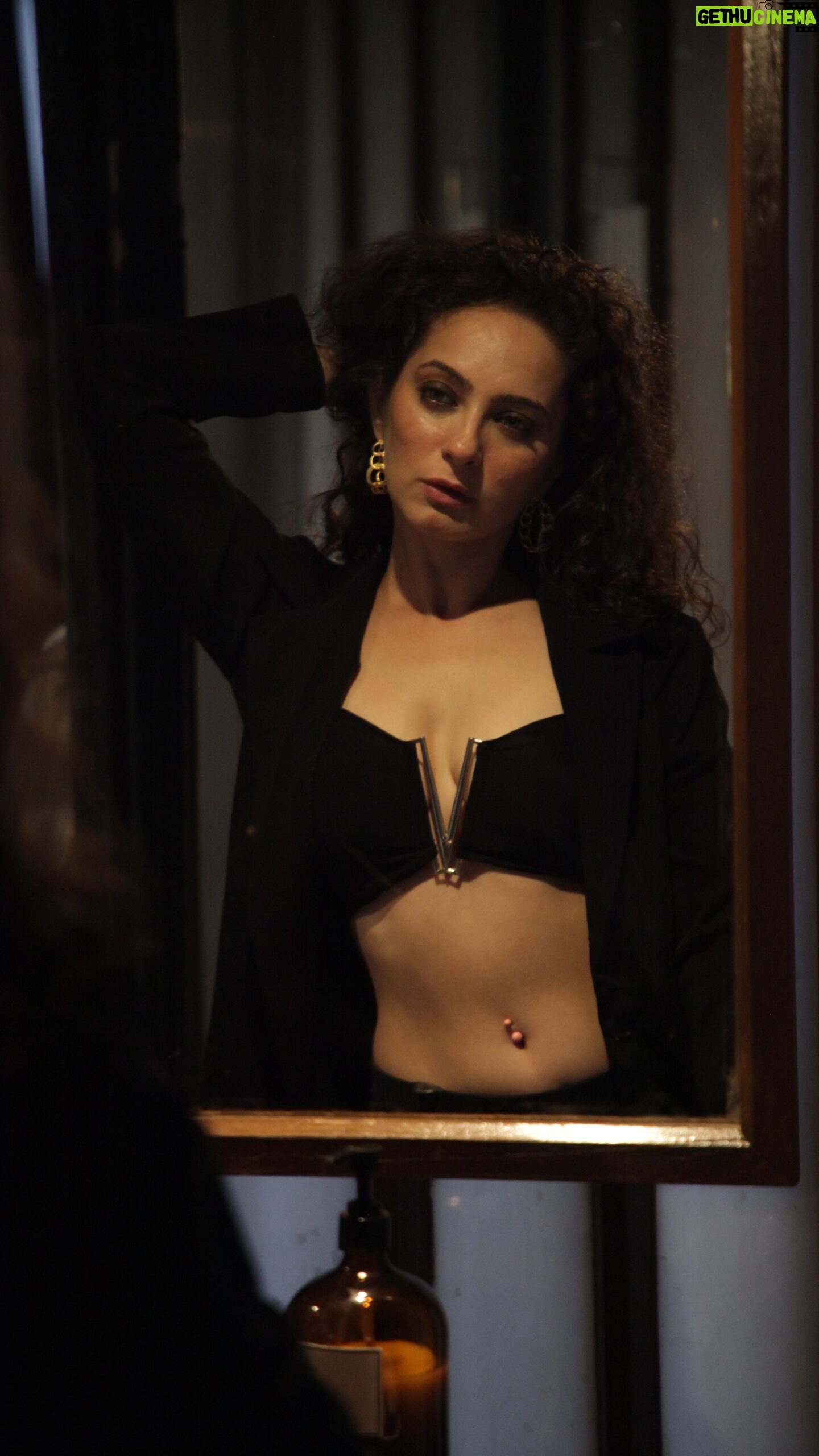 Lavina Tandon Instagram - That’s Me !!! . . . . Shot by: @darshan6289photography #mirror #love #obsession #reeloftheday #reelitfeelit #fashionstyle #conceptshoot #human #actor #influencer #traveler #foodie #lavvinataandon