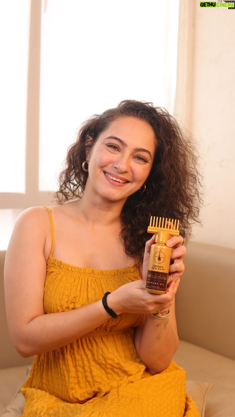 Lavina Tandon Instagram - I have been using @Indulekha_care since a friend recommended it as a solution for all my hair fall problems and honestly, it is magic ✨ I have been using it thrice a week for a couple of months now and I would say I can completely rely on it! It has The Indulekha Bringha Oil which is clinically proven to reduce hair fall plus it will strengthen your hair while also promoting new hair growth! Go get yours today! *Based on a study conducted by an Independent CRO in 2016-2017 #Ad #IndulekhaBringhaHairOil #HairCare #Indulekha #AyurvedicOil #IndulekhaPartner #lavinatandon