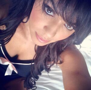 Layla El Instagram - ‪Happened to find this selfie I took myself during a photo shoot I kinda like it a lot! ☺️ love you & miss you all. Have wonderful day 💋‬