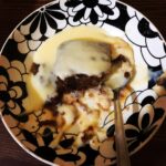 Layla El Instagram - One of my favs sticky toffee pudding & custard. Yummy 😋. I have eaten way too much English food prob gained some holiday weight! Oh well living life enjoying all the pleasures I can. #food #yum #englishfood #sugarrush #love #fam 🇬🇧🇬🇧❤️❤️