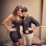 Layla El Instagram - So great hanging out with Christi Jaynes @officialwrestlecon today and I am excited for tomorrow. Come on and say Hi 💋