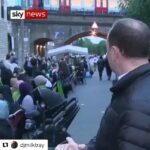 Layla El Instagram - #standforgrenfell I love this community 💚💚