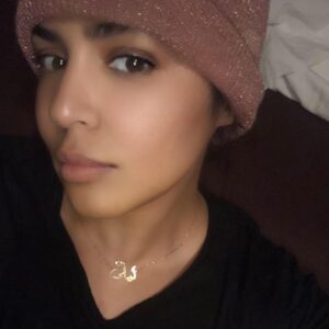 Layla El Instagram - I feel like this is a great affirmation to share today. Do you ever notice the things you say/think to yourself? Hypercritical of yourself & others possibly? Say this quote to yourself & mean it. I'm not saying have a huge ego, just ease up on yourself. ””I Approve of Myself I love Myself deeply & fully. I am worthy of love &  joy” ❤️