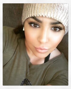 Layla El Instagram - Always remember to fall asleep with a dream & wake up with a Purpose 🖤  Sweet dreams everyone ❤️ #dream #purpose #life #sleep #goodnight