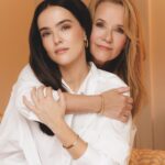 Lea Thompson Instagram - Like daughter like mother... @tiffanyandco #lockwithlove
