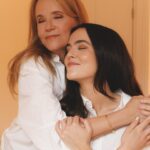 Lea Thompson Instagram - Like daughter like mother... @tiffanyandco #lockwithlove