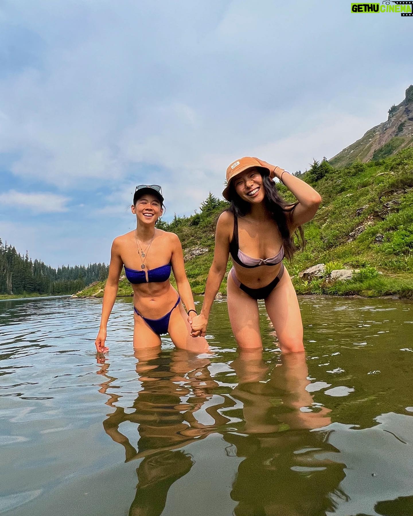 Leah Lewis Instagram - There are very few external things that truly enrich and feed your internal. Earth’s endless performances and really good people who move from the depths of their heart are some of those rarities. Thank you for a great night at the Pachama hotel. Reminder to pack in and pack the heck on out ⛺️🍃
