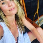 Leah Pipes Instagram - Last sunset sittin on this stoop. Miss you already, Belize.