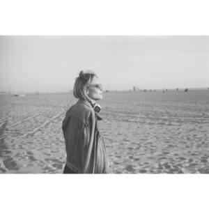 Leah Pipes Instagram - Life’s a beach.