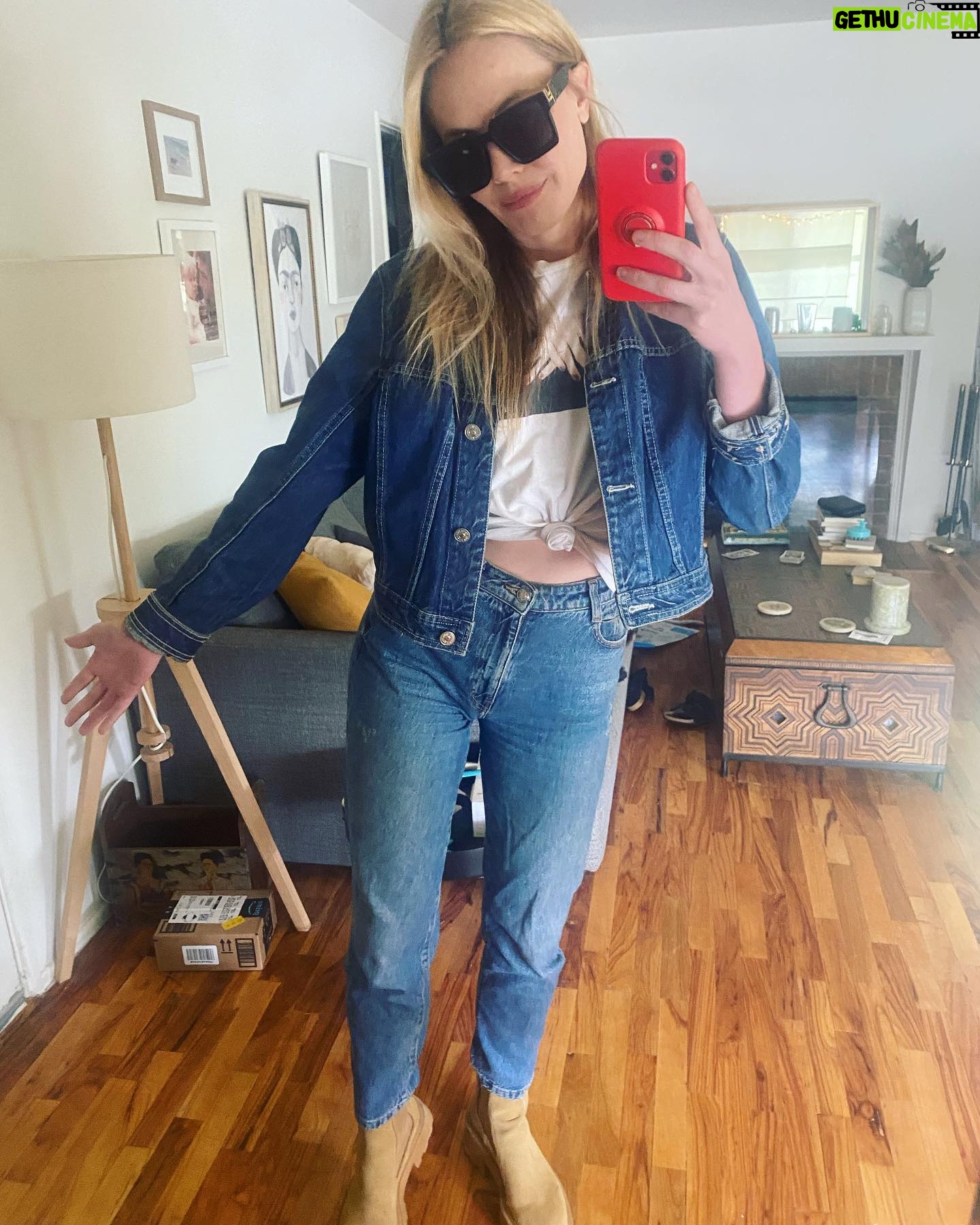 Leah Pipes - 10.3K Likes - such a time…☀️