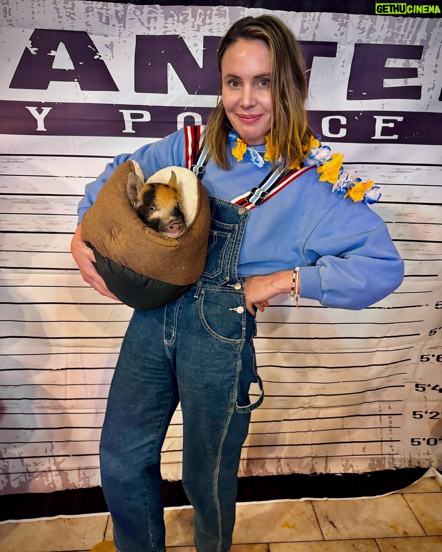 Leah Pipes - 6.2K Likes - Farmer wants a wife.