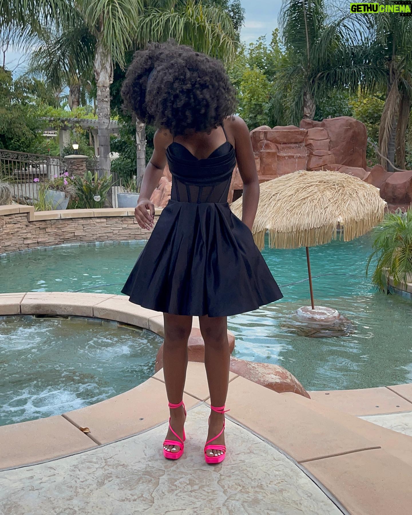 Leah Sava Jeffries Instagram - Homecoming again❤️