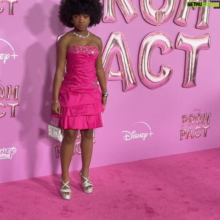 Leah Sava Jeffries Instagram - “Disney Prom Pact Premier” 💕 #prompact @daniellejalade @andreanadelayna @prompact btw the theme was 80s Prom!! #disneyprompactpremier #prompact