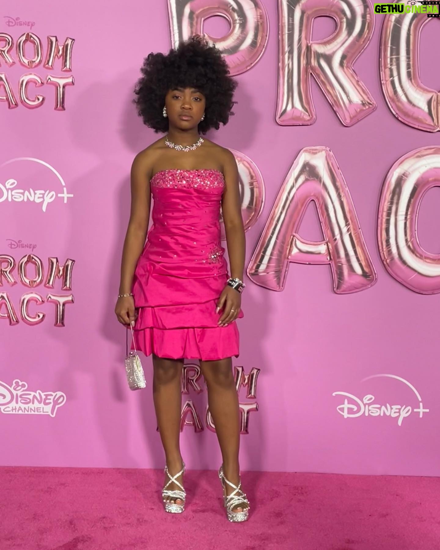 Leah Sava Jeffries Instagram - “Disney Prom Pact Premier” 💕 #prompact @daniellejalade @andreanadelayna @prompact btw the theme was 80s Prom!! #disneyprompactpremier #prompact