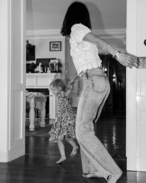 Leanne Ford Instagram - Happy Mother’s day to all the Mama’s out there that wake up everyday and come up with a never ending string of “silly solutions,” nurture our little people into good/kind/loving humans and turn anything we got into a home.

And a very special shout out to the mothers that had us and/or raised us!! Ya truly don’t know, ‘til ya know.

Top: @shopdoen 
Jeans: @acnestudios 

//#LeanneFordInteriors shot by @sarahbarlow

#mothersday #momlife