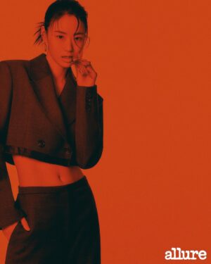 Lee E-dam Instagram - #얼루어 1월 ❤️🌹🍒