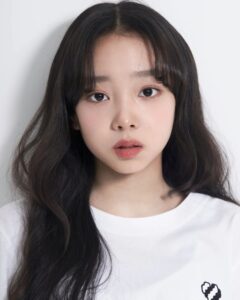 Actress Lee Go-eun HD Photos and Wallpapers December 2022
