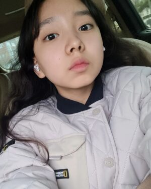Lee Go-eun Instagram - 요즘 너~~~무 봄날🌸🌸