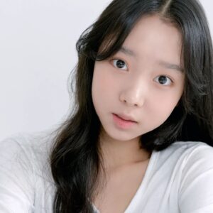 Lee Go-eun Instagram - 그냥 #이고은 ❤️
2023 new profile